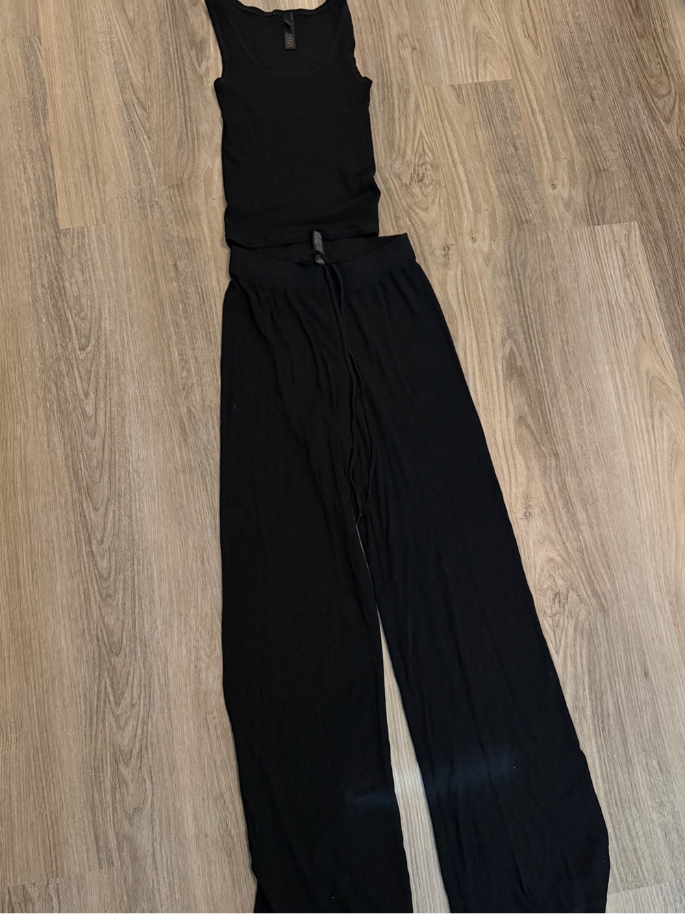 Skims black ribbed lounge set